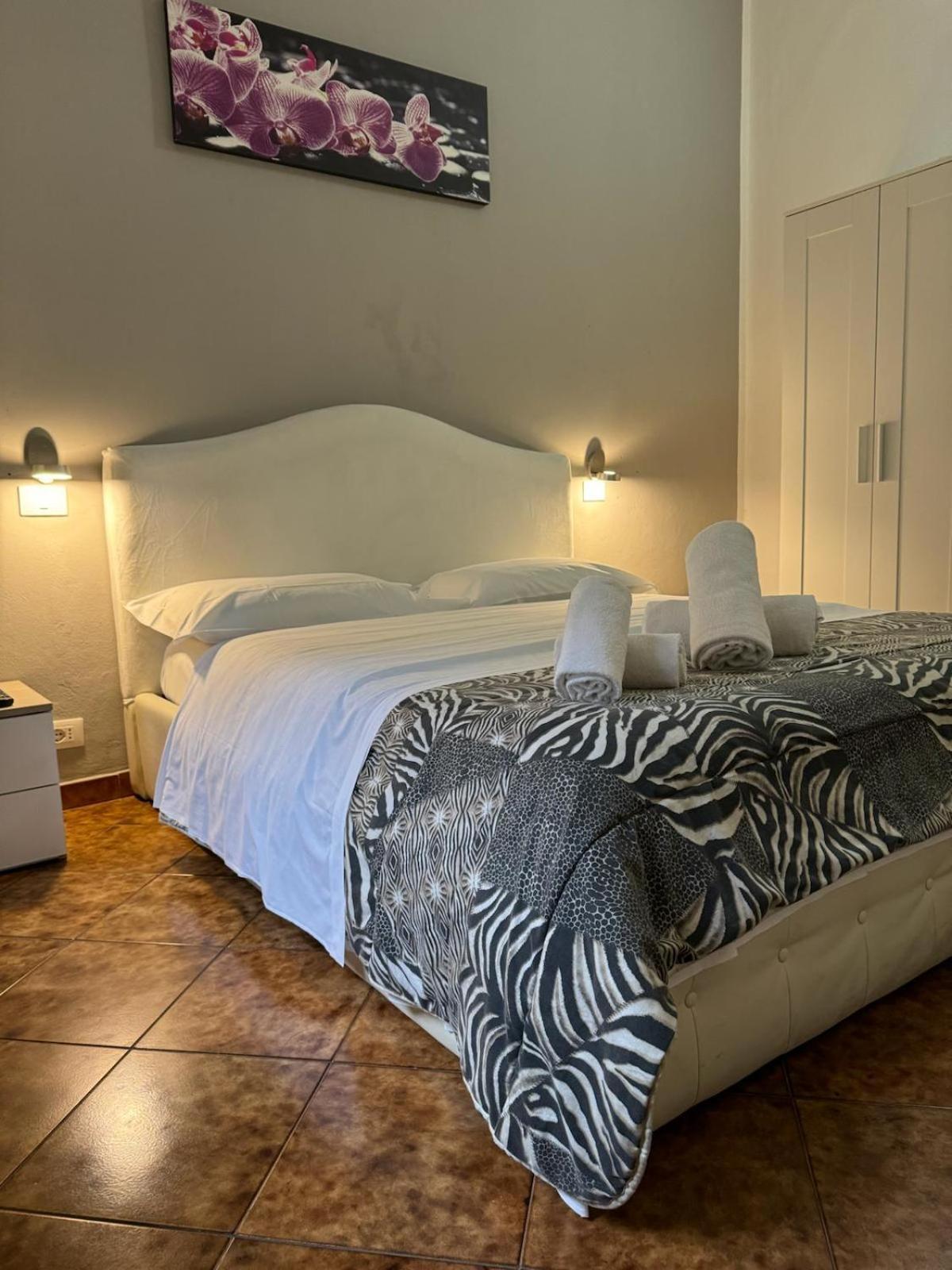 Crown Guest House Pisa Ngoại thất bức ảnh