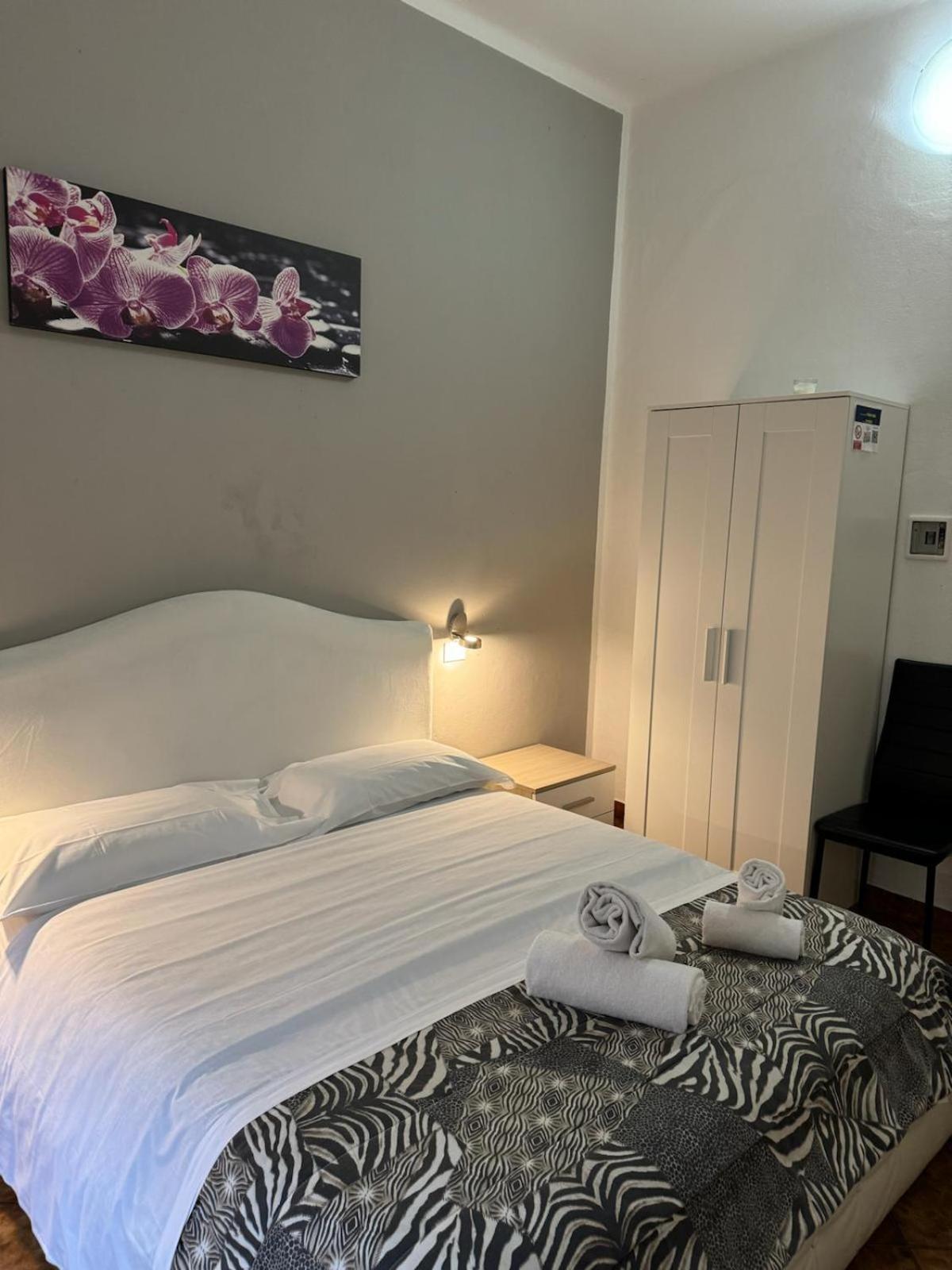 Crown Guest House Pisa Ngoại thất bức ảnh